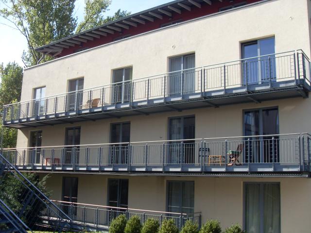 VLUU L100, M100  / Samsung L100, M100