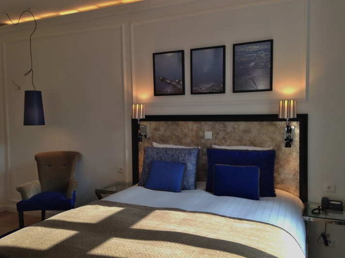 Esse é o apartamento standard do Absalon Hotel. Chique, tranquilo, estiloso e limpíssimo!